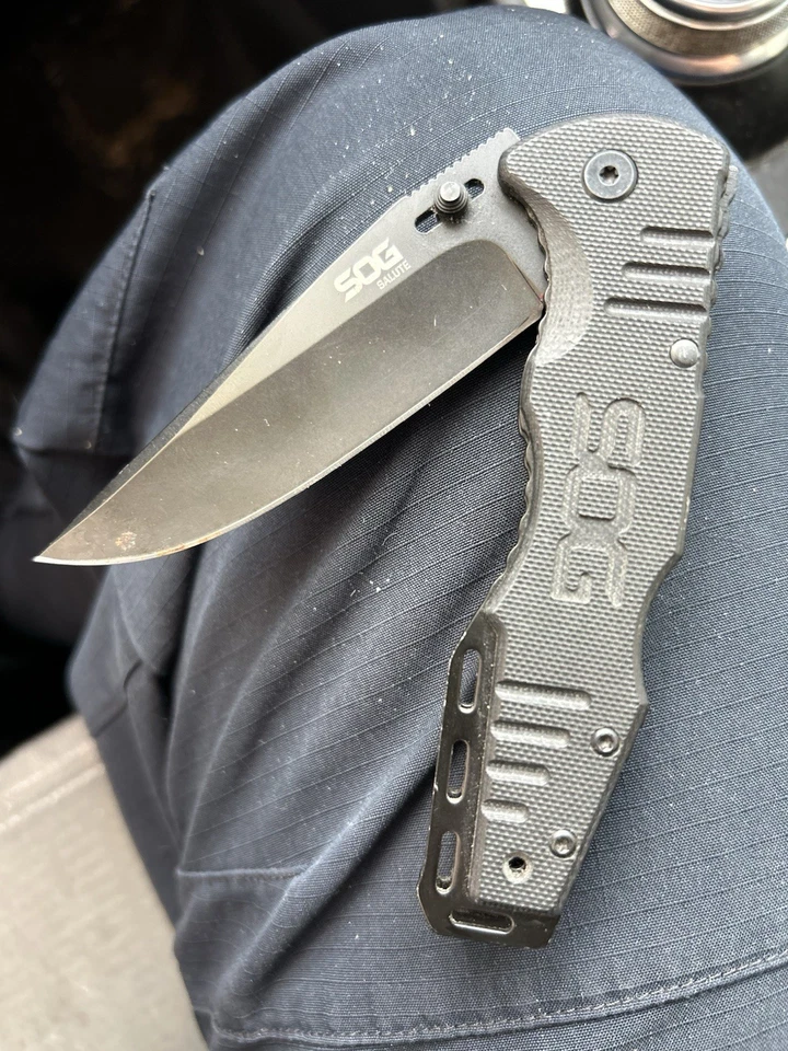 Lote de 2 cuchillos plegables SOG  Foto 3 de 4