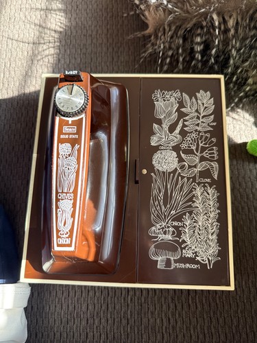 Vintage Hand Mixer Sears Wall Mount Counter Craft Brown 60s 70s model 400.69074