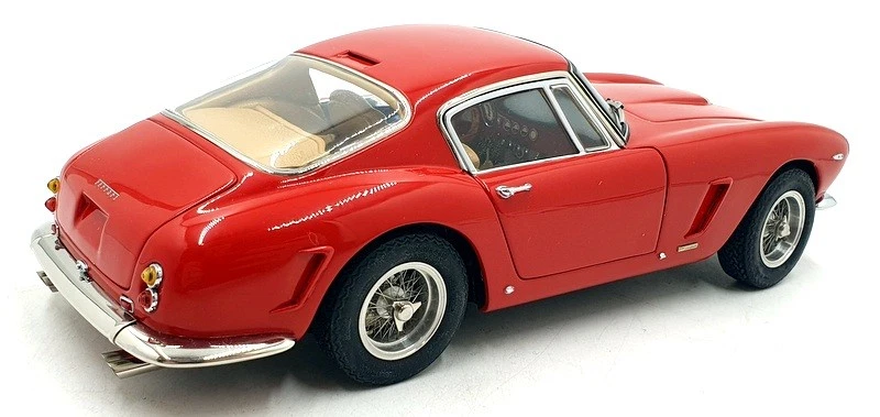CMC 1/18 Scale Diecast DC17125R - Ferrari 250GT Berlinetta SWB 1961 - Red - Image 2 of 4