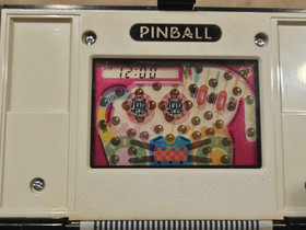 NINTENDO PINBALL Game and Watch vintage electronic handheld LCD game 1983