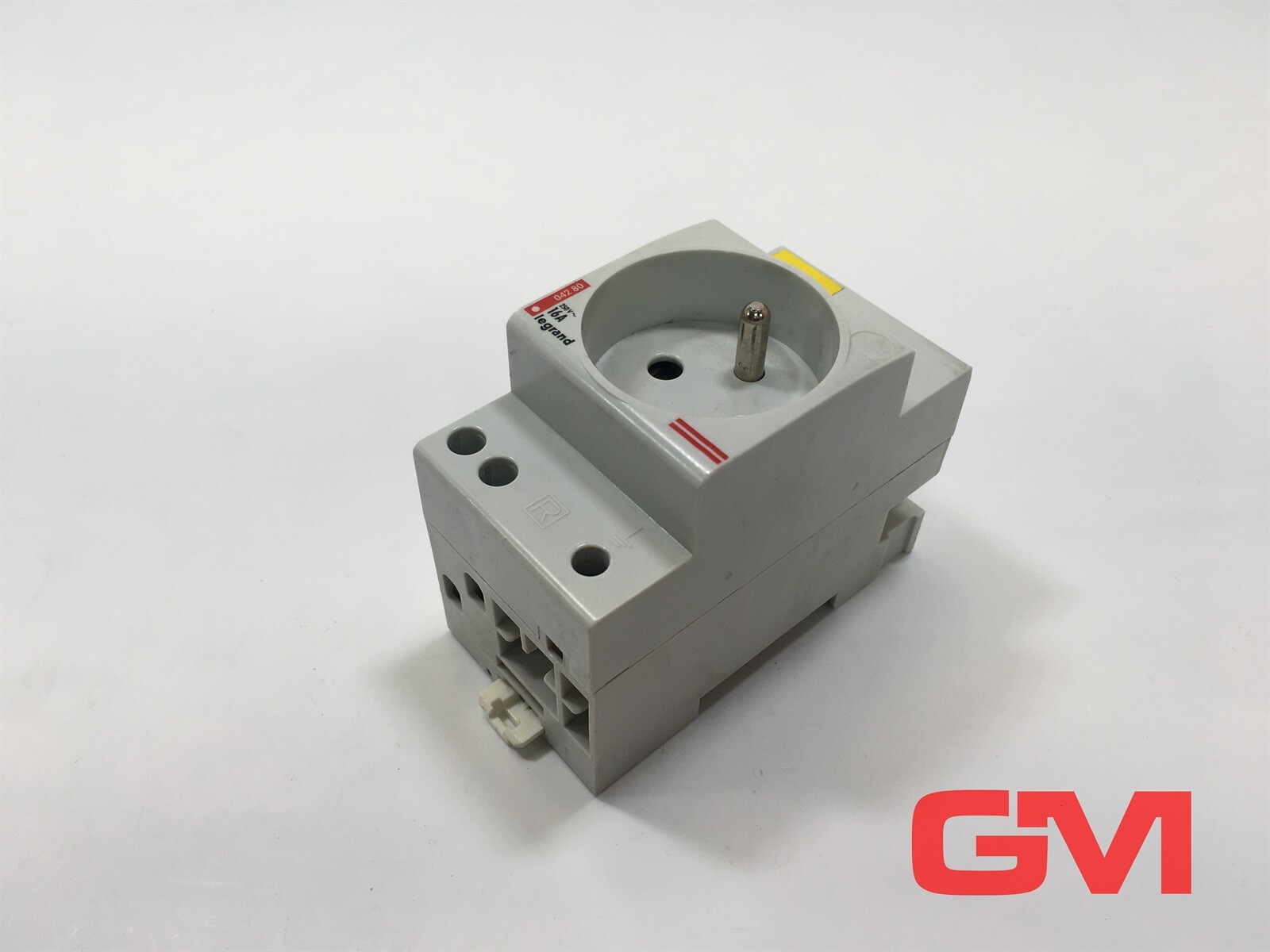 Legrand High-Power Connector 04280 16A 250V Socket