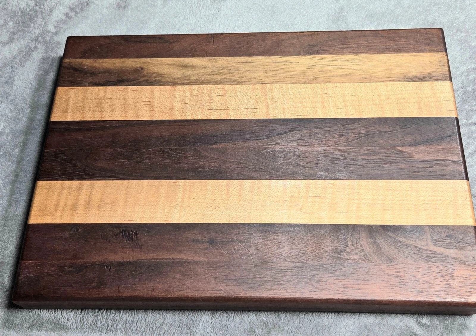 Handcrafted Walnut and Curly Maple Medium 12x8.75 x1-1/4"
Opens in a new window or tab