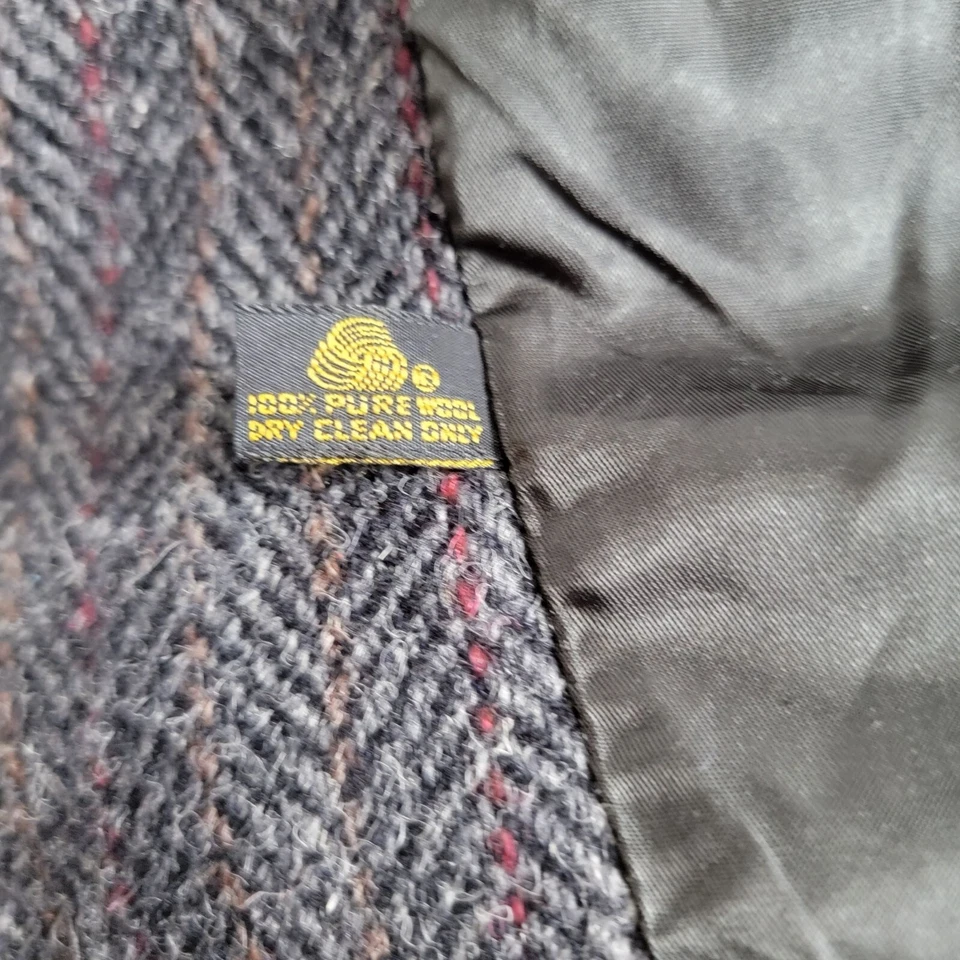 Vintage Harris Tweed Handwoven Scottish Wool Jacket Mens Gray Two-Button Career - Image 4 of 4