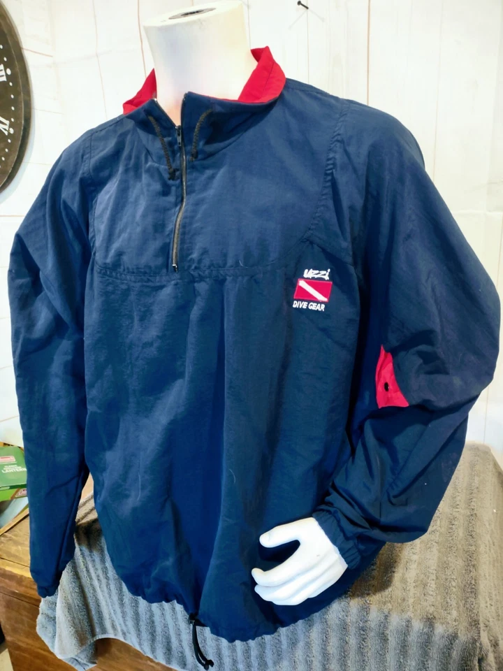 Pullover cortavientos vintage hecho en EE. UU. Uzzi equipo anfibio buceo XL 90s 🤿 Foto 2 de 4