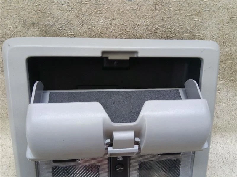 Interruptor de techo corredizo de luz domo gris para Ford Fiving Hunteren K76-187588 2005 2006 2007 Foto 3 de 4