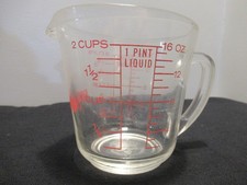 Glass Fire King Measuring 2-Cup Made in USA 16 OZ Red letters #498 Vintage