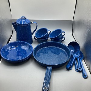 17 Pc Vintage Hiking/Camping Blue Enamel Cookware Set