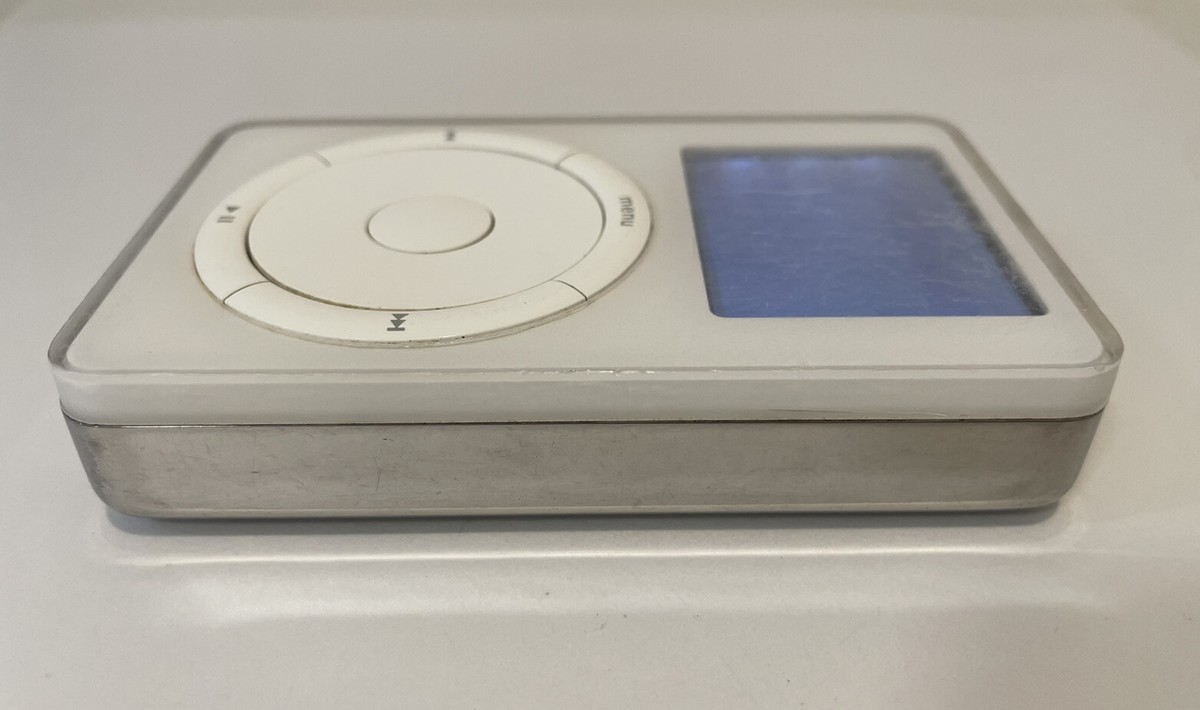 Apple iPod Classic 1st Generation White (5 GB) Works Great