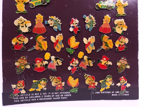Mario Nintendo 1988 Super Mario Bros & Friends Collectible Enamel Pin Set NES - Picture 11 of 22