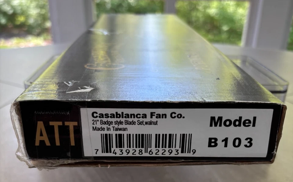 Casablanca 21" Insignia Estilo Repuesto Ventilador Hojas, Nogal, Modelo B103 - NUEVO Foto 4 de 4