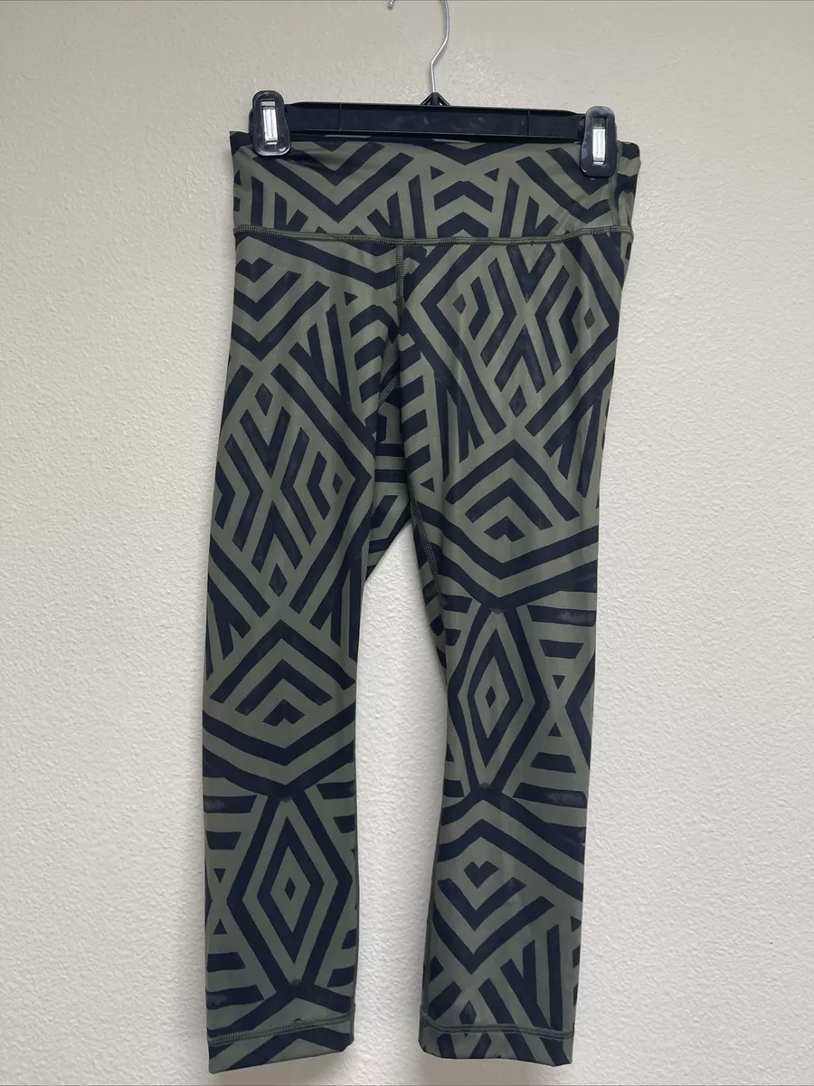 lululemon leggings size 4 green Black geometric Pattern Nylon and Spandex