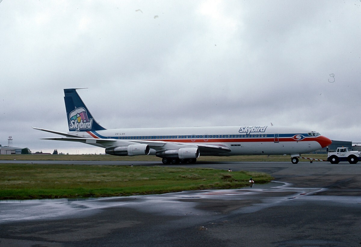 SKYBIRD, Boeing 707, ZS-LSH, at Jan Smuts, in 1990, aircraft slide