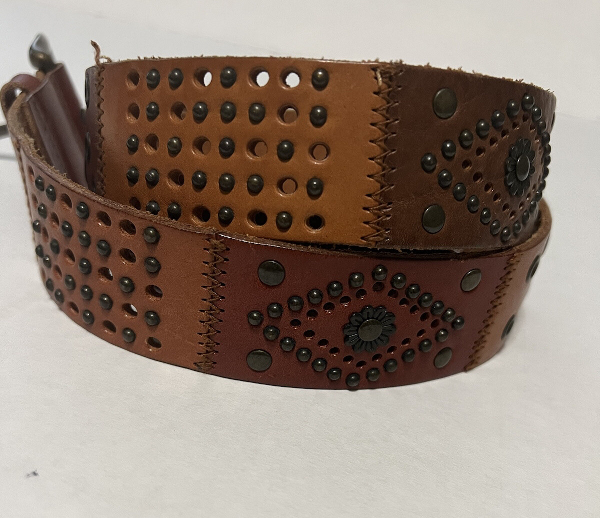 Fossil Studded Leather Patchwork Belt Women’s Siz… - image 5