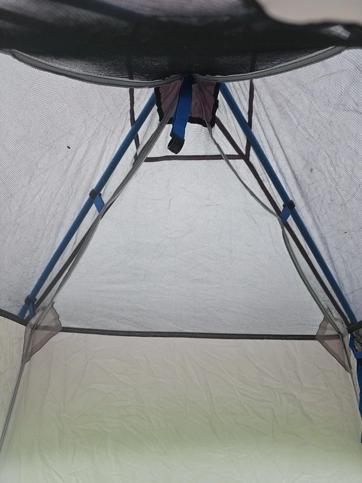 Refugio de privacidad Bass Pro Shops Eclipse Camp, completo. Configurar una vez. Foto 3 de 4