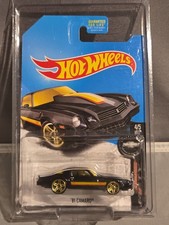 *READ* Hot Wheels Toys R Us Black ‘81 Chevy Camaro Fifty 4/5 RARE IN PROTECTOR