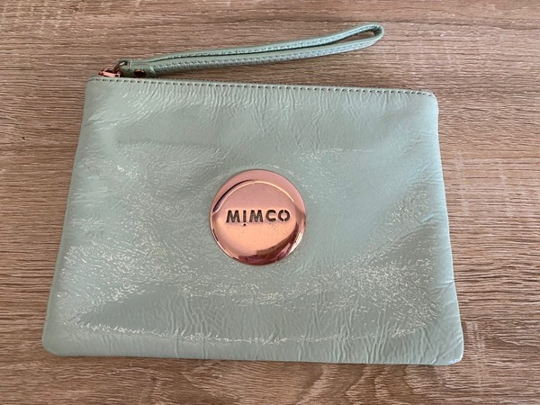 MIMCO GLOSSY PISTACCIO ROSE GOLD wRISTLET POUCH  