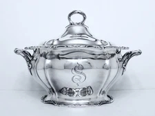 1900 GORHAM CO. SILVER SOLDERED NOUVEAU SCALLOPED FOOTED SOUP TUREEN 6 1/2 PINTS
