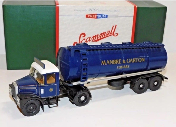 Corgi CC10702 Scammell Highwayman Tanker Manbre & Garton 1:50