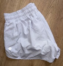 Lululemon Hotty Hot Low-Rise Lined Short 2.5 inseam Size 6 Gray LW7ARKR