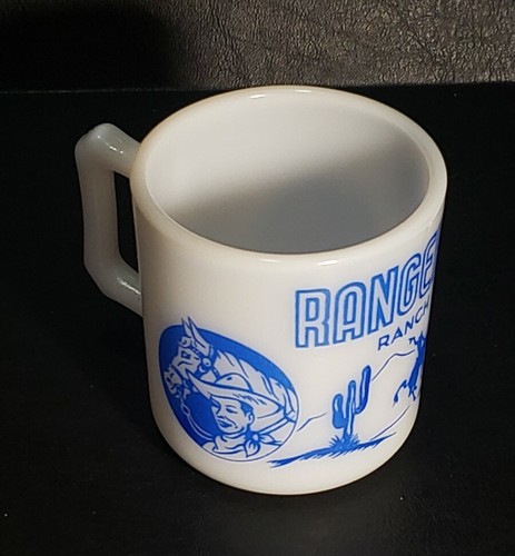 Vintage RANGER JOE HAZEL ATLAS Blue & Red Milk Glass Child's Mugs Set of 2 - Picture 7 of 9