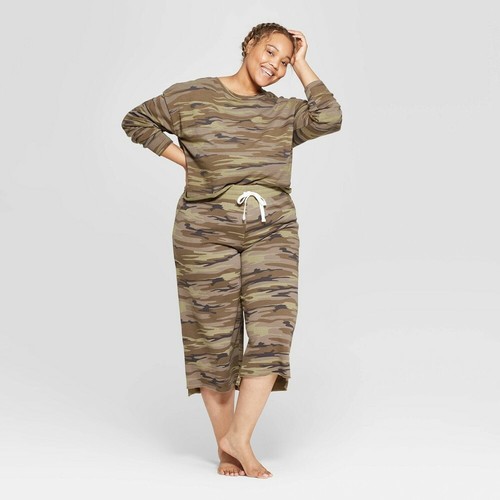 Colsie Women's Camo Print Cropped Wide 