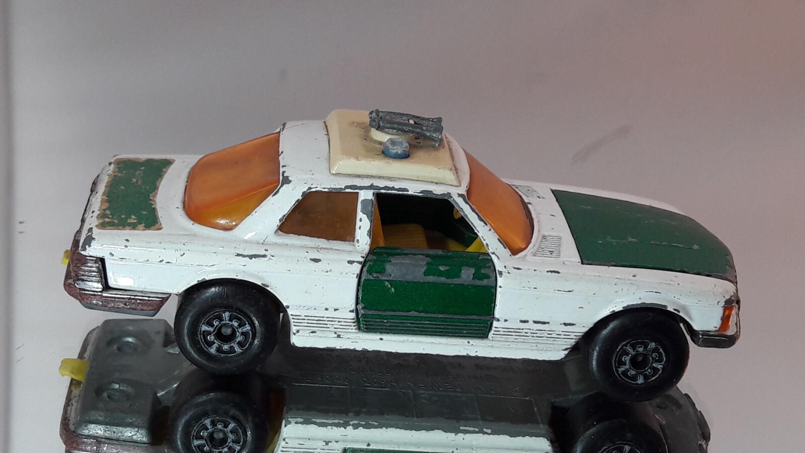 Picture 4 of 9