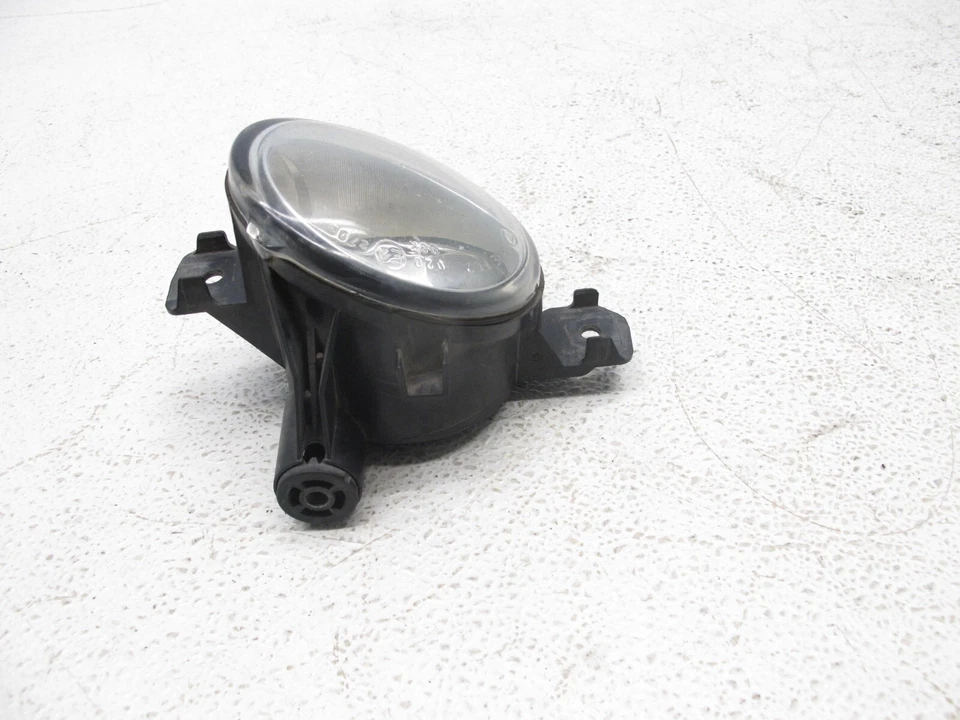 11-13 BMW X5 E70 PASAJERO DELANTERO LADO DERECHO FARO ANTINIEBLA VALEO OEM 060422 Foto 2 de 4