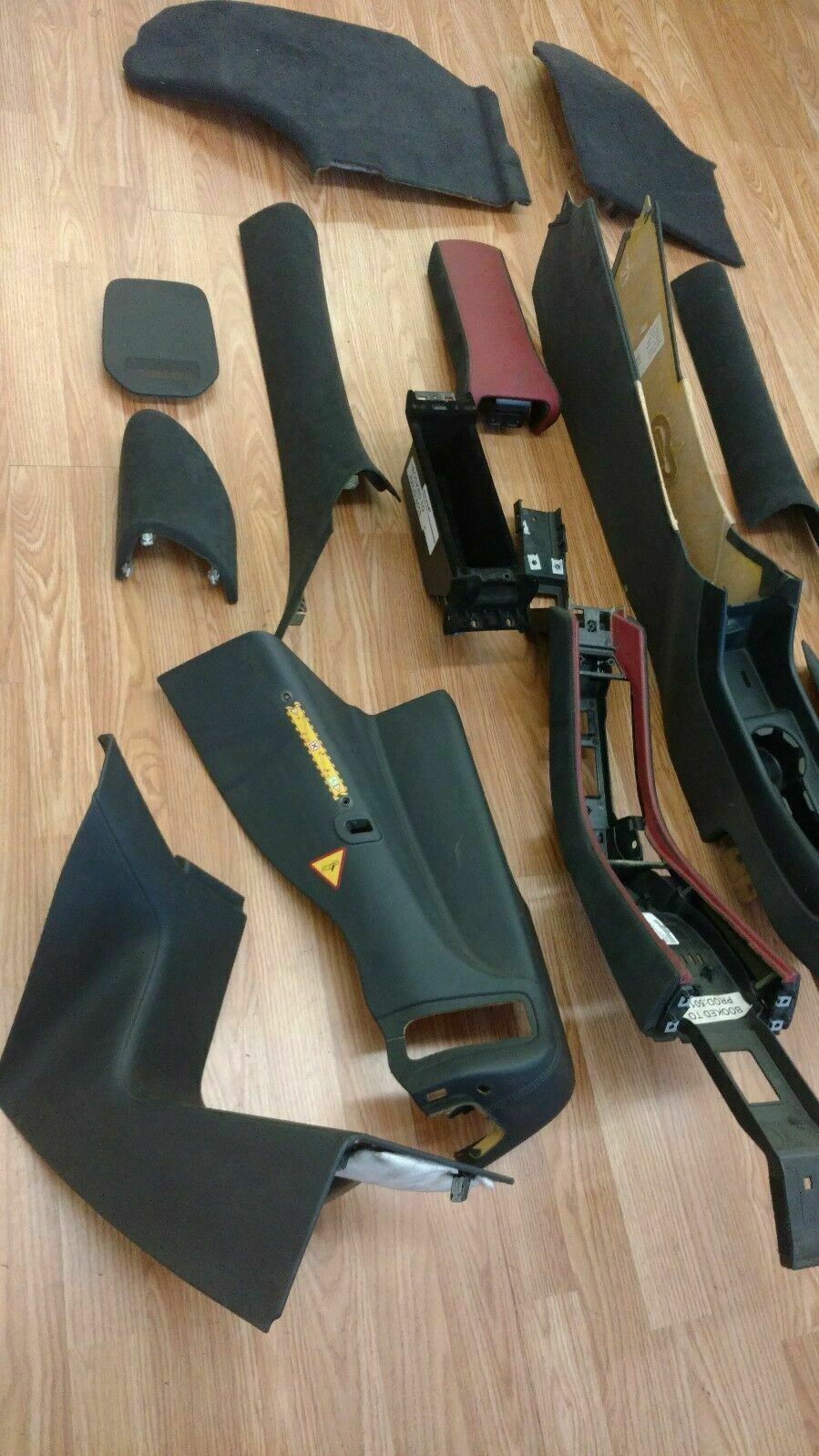 MCLAREN MP4-12C INTERIOR CENTER SIDE PANEL TRIM CARPET SET OEM  11N1536CP 