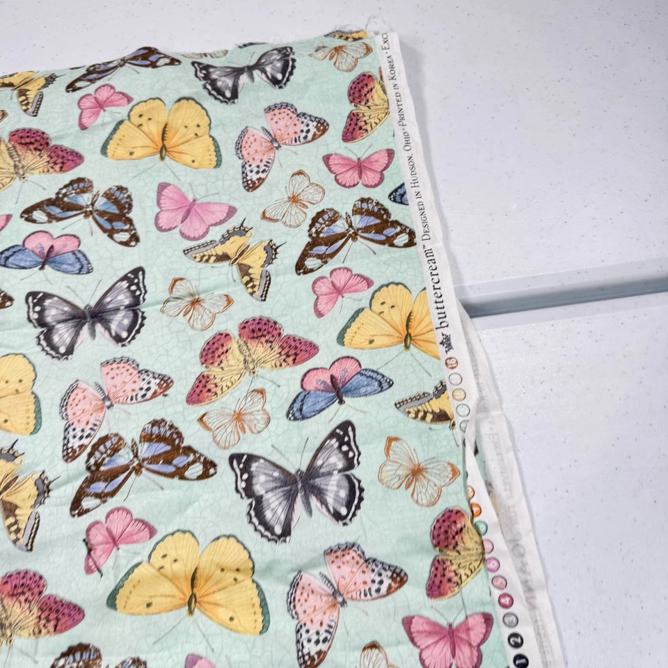 Joann Tela Azul Mariposa Crema Acolchado Algodón 44x60 1.6 yardas Foto 3 de 4