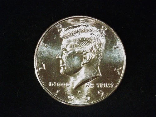 1999-P Kennedy Half Dollar AU+++ (1). Free Shipping!