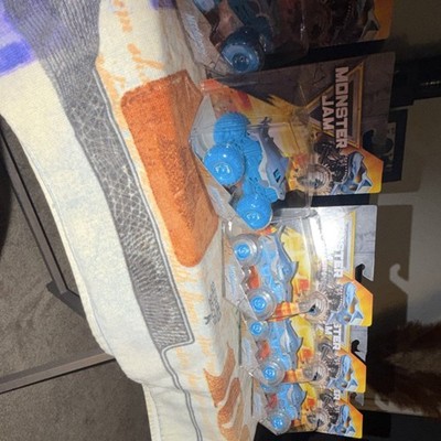 Spin Master Monster Jam Series Diecast Megalodon Monster Truck Blue Lot