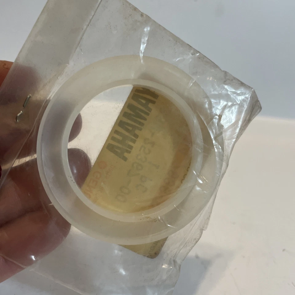 1985 Yamaha YTZ250 Tri Z Rear Axle Carrier Disc Hub Dust Cover 38W-25367-00 NOS - Image 2 of 2