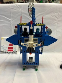 Vintage Lego Space Set #6951 Robot Command Center from 1984! w/ Minifigs!