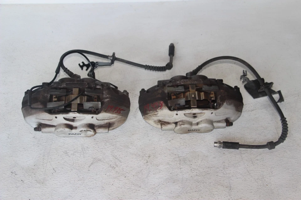 Juego de pinzas de freno delanteras Brembo BMW OEM F36 F33 F32 F30 F80 335i 435i 328i 428i Foto 2 de 4