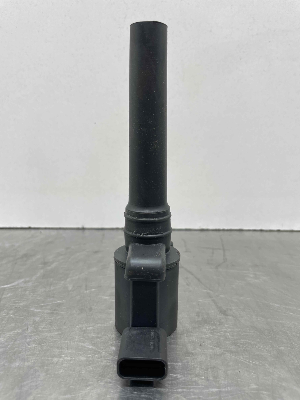 2010 Aston Martin Rapide OEM Engine Ignition Coil 39K 8G43-12A366-AA