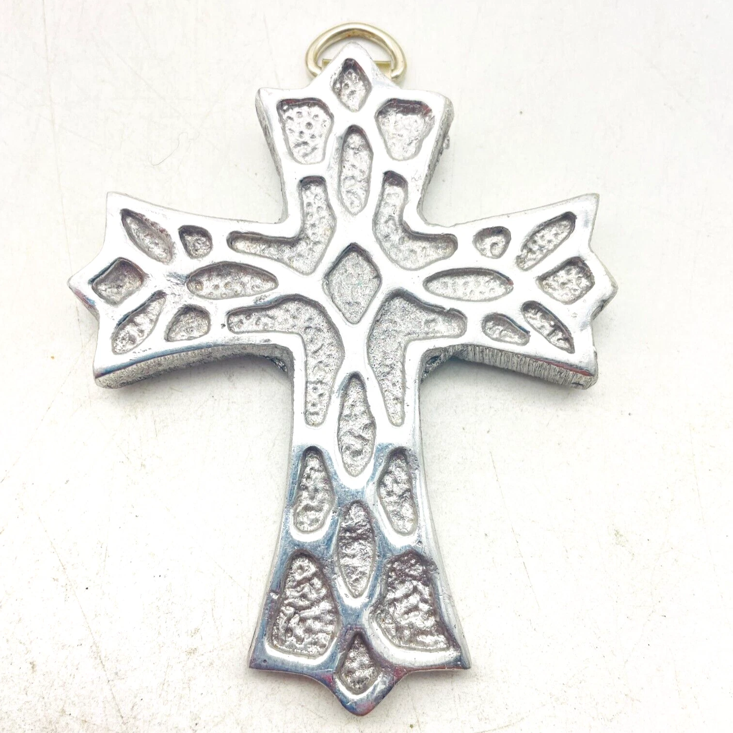 VETEMENTS Grande Croce Tono Argento Reticolo Goffrato Fede Cristiana Gesù Preghiera