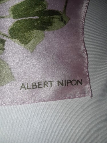 NUEVO CON ETIQUETAS Albert Nipon Rosa Verde Naranja Floral Fruta 100% Charmeuse Seda Bufanda 34" - Imagen 3 de 5