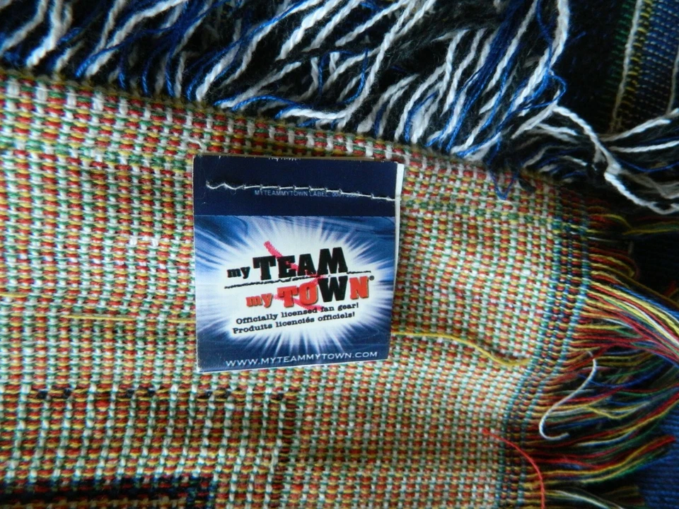 Vancouver Canucks rug GM Place or Rogers Arena 5 ft x 4 ft - Image 3 of 3