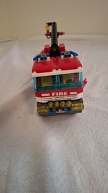 LEGO City Fire Set 7213 Off-Road Fire Truck & Fireboat 99% COMPLETE Fireman