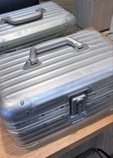 RIMOWA TOPAS Beauty Case