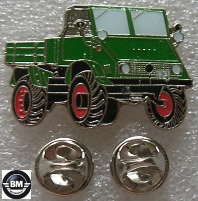 Pin Anstecker Unimog 411 Bulldog Traktor Schlepper Zugmaschine Art. 7045