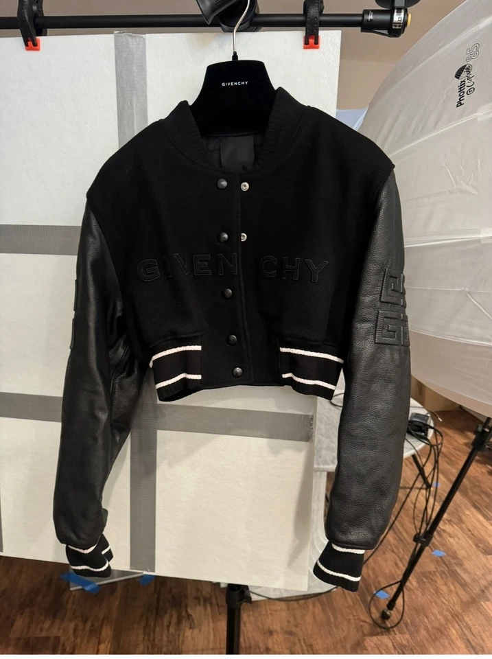 Chaqueta de mujer Givenchy Foto 3 de 4