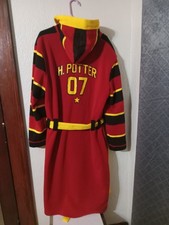 Warner Bros. Harry Potter Gryffindor 07 Red Hooded Robe Collectible