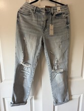 JUDY BLUE Mid Rise Boyfriend Fit Jean - Light Denim - Distressed - Sz 7 / 28 NEW