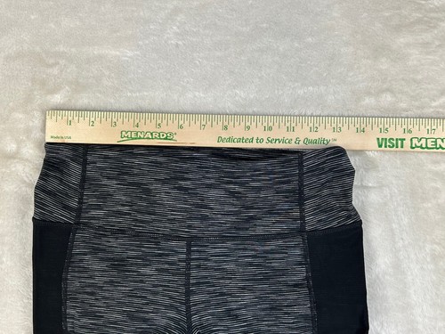 Athleta Leggings Mind Over Mat Criss Cross Cutout Capri Cropped Size S BlackGray - Picture 6 of 10