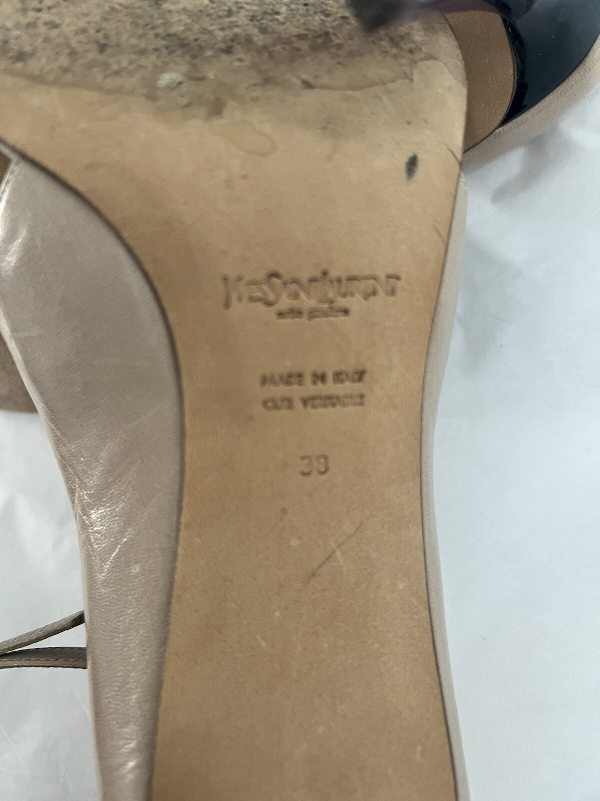 Tacchi labbra Yves Saint Laurent Tom Ford epoca