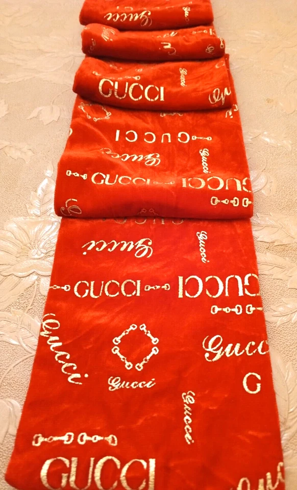 Auténtico Gucci Bufanda Mantón Estola GG Logo Terciopelo Estampado Dorado Textura Silenciador Envoltura Foto 2 de 4