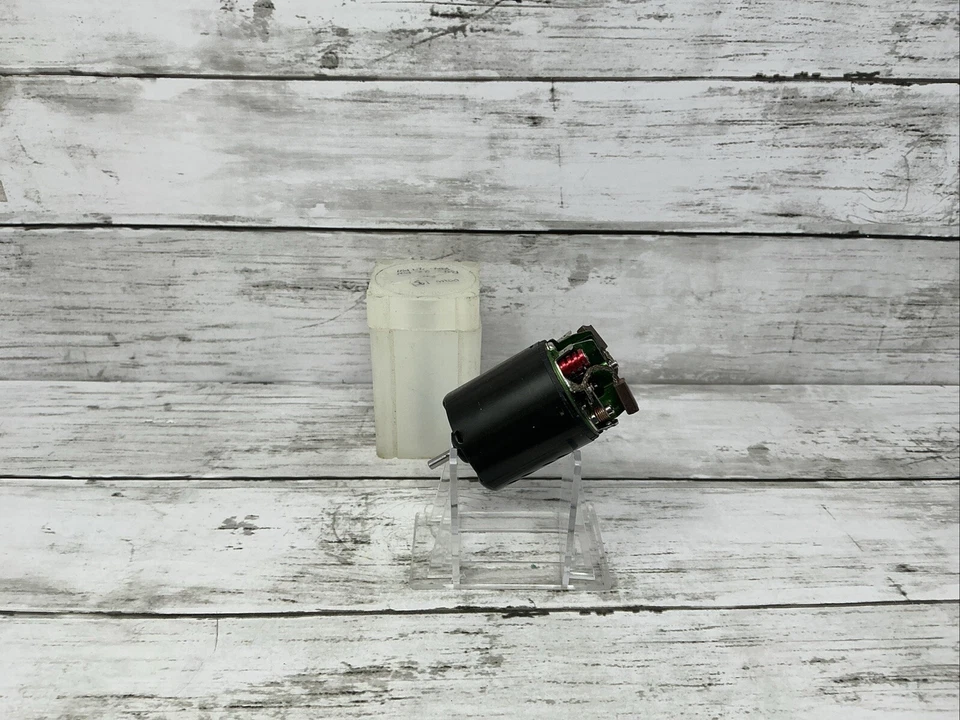 VINTAGE TEAM ORION ELEMENT: 19-TURN / SPEC MODIFIED RC CAR MOTOR -PREOWNED- - Image 4 of 4