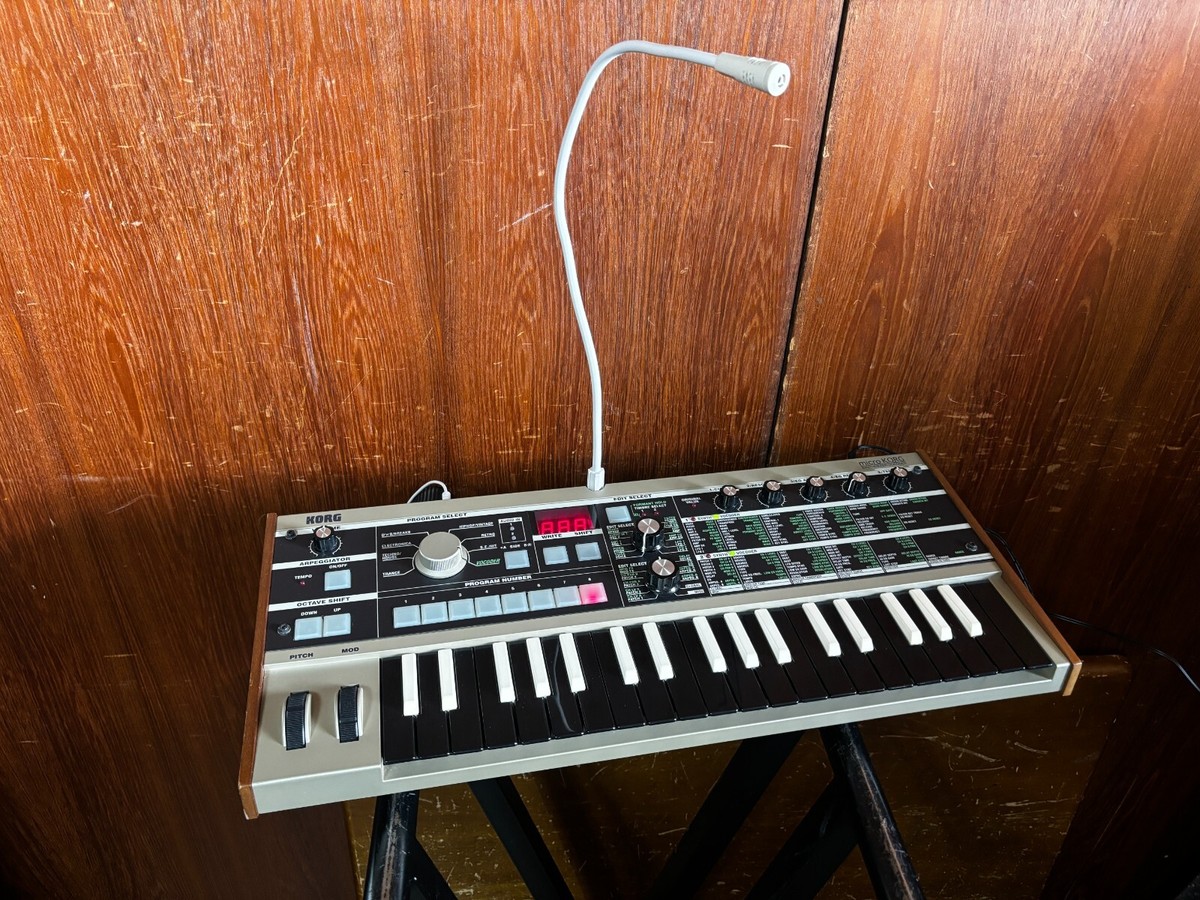 Korg Microkorg Reverse Keys Limited Edition Synthesizer/Vocoder w 