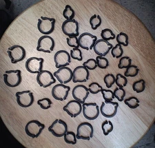 nos  PLASTIC  CABLE HOUSING CLAMPS CLIPS BRAKE / GEAR VINTAGE 40pcs. black